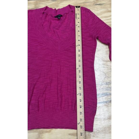 Express Y2K Deep V Neck Lightweight Sweater Women’s Size XS Pink Babydoll - Picture 9 of 11
